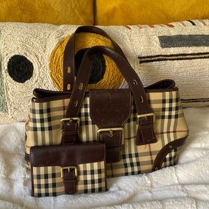 Burberry Doctor’s bag with matching wallet